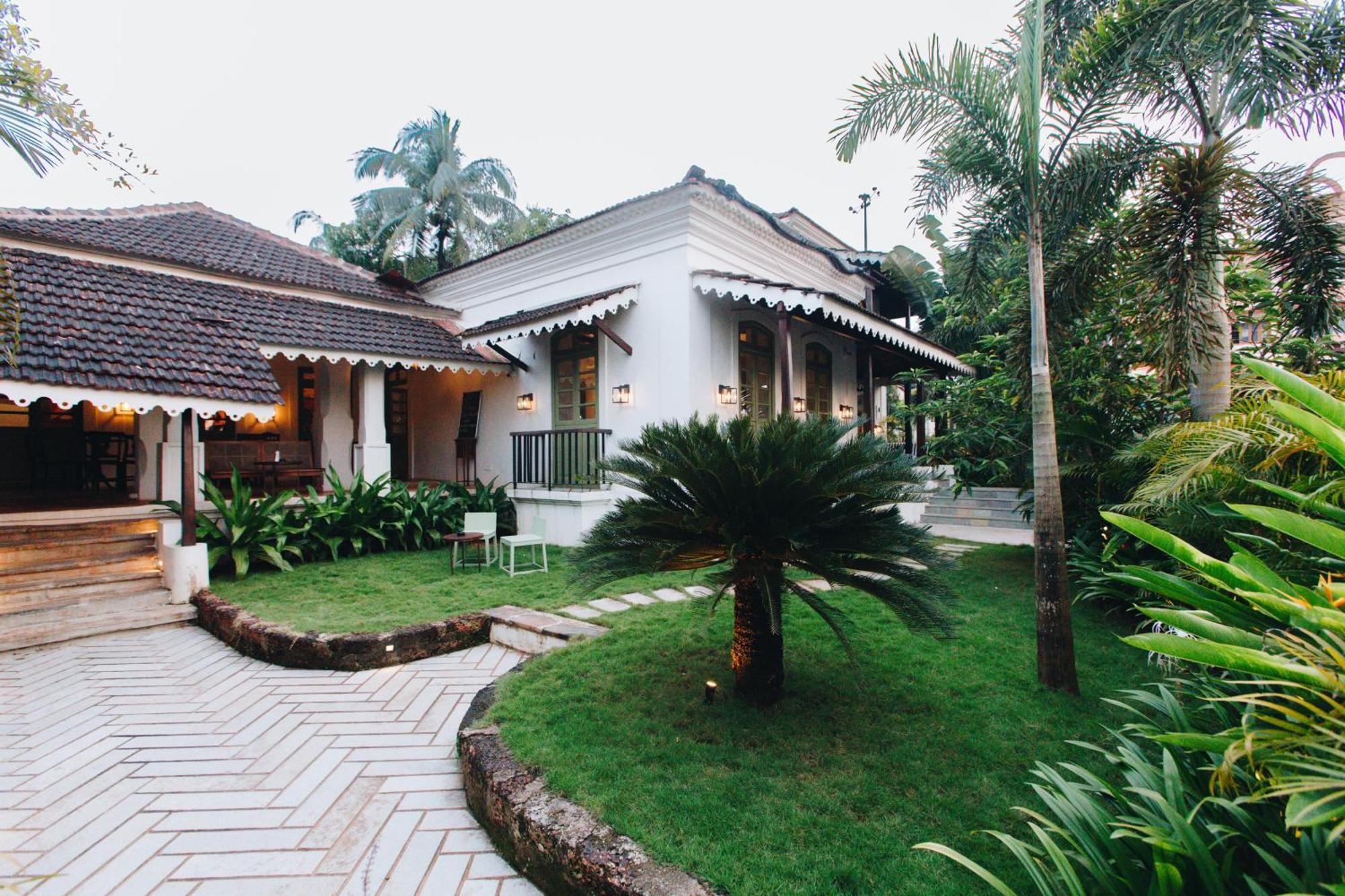 Hotel The Project Cafe Aldona Exterior foto