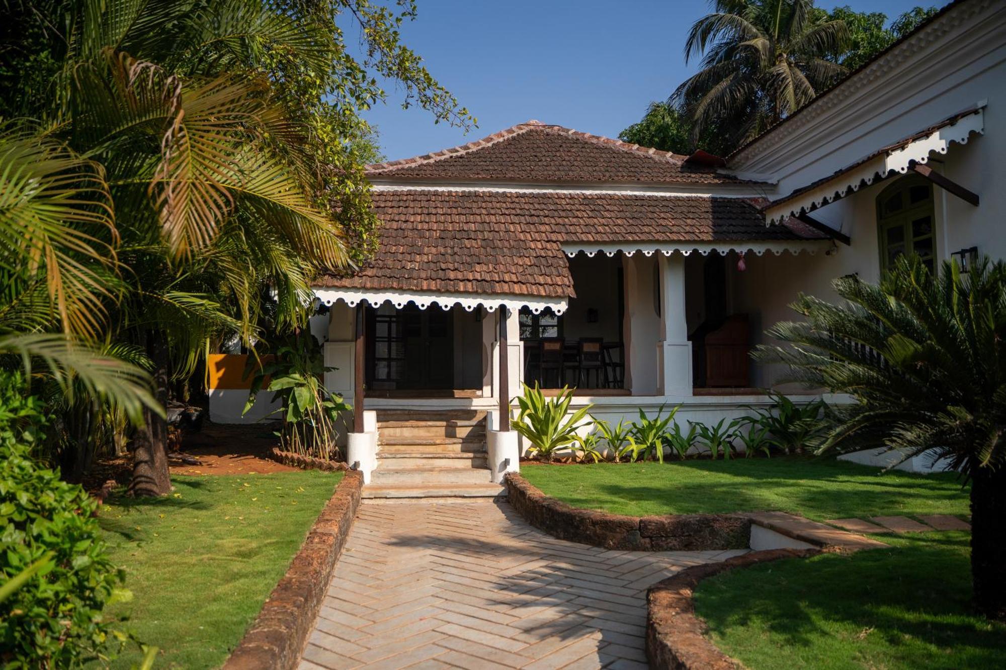 Hotel The Project Cafe Aldona Exterior foto